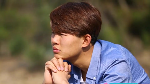 幼稚男友沉迷游戏 30cm身高差成恋爱障碍